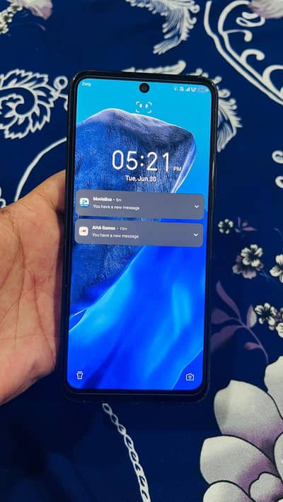 Infinix Hot 12