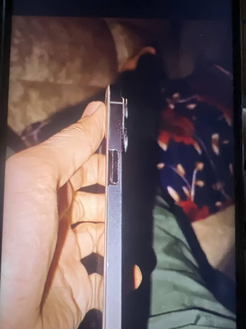 Apple iPhone 13 Pro Max 0