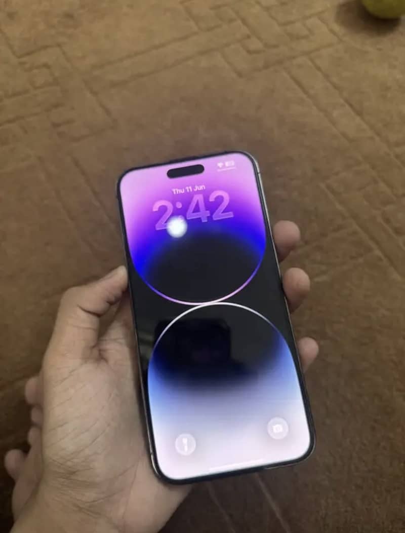 Apple iPhone 14 Pro Max 0