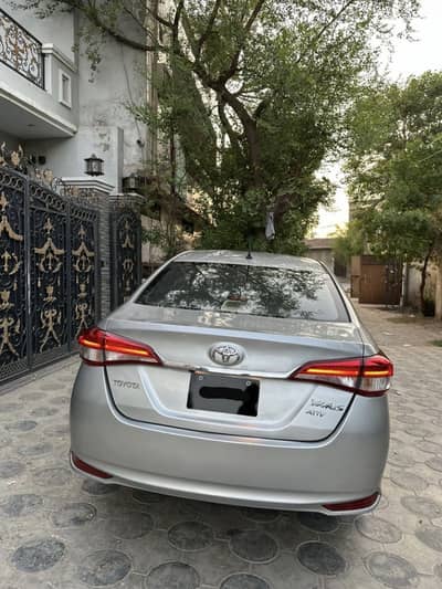 Toyota Yaris Ativ 1.3 Manual  2020