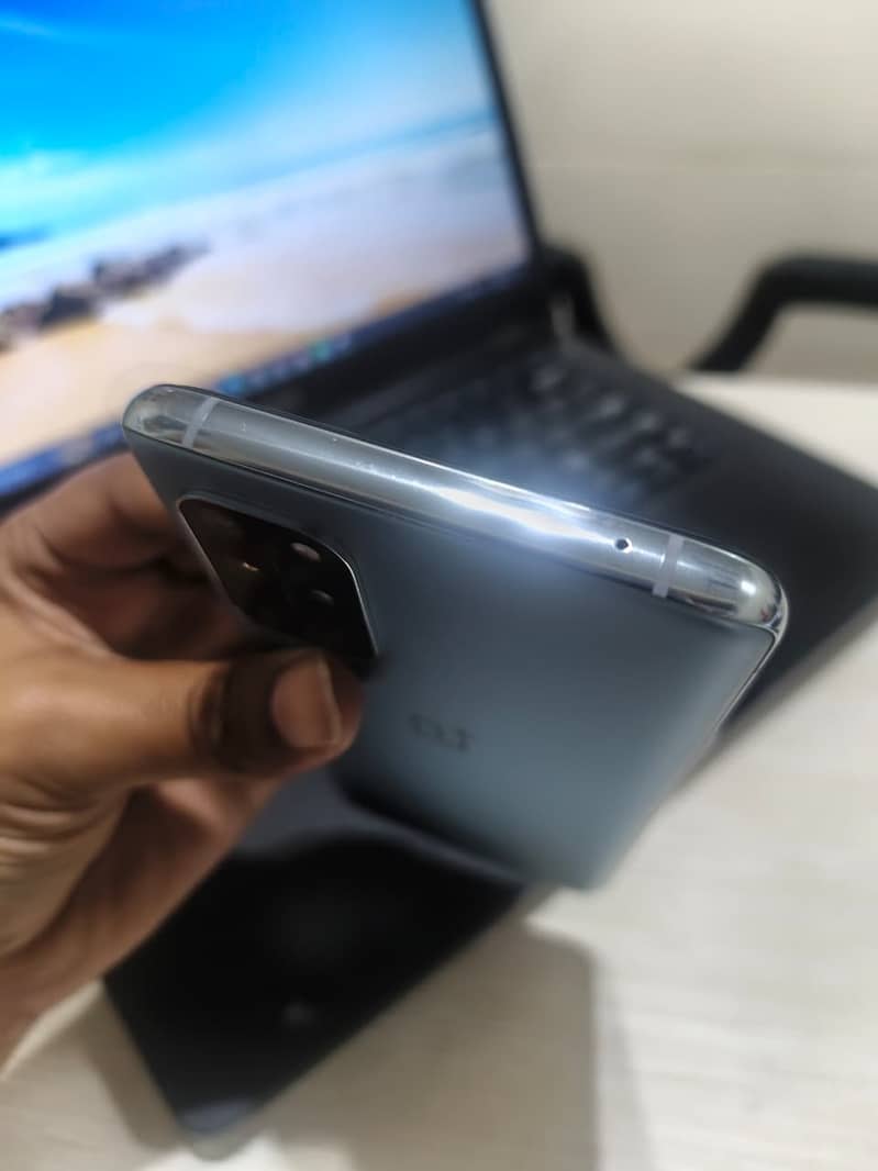 One Plus 8T 6