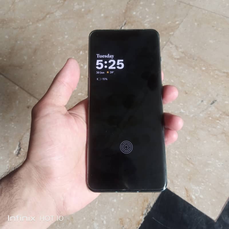 One Plus 10 Pro 1