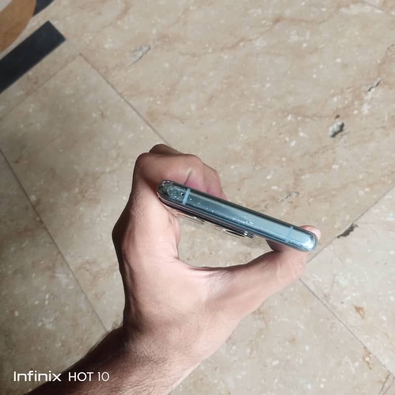 One Plus 10 Pro 3