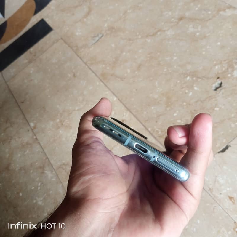 One Plus 10 Pro 5