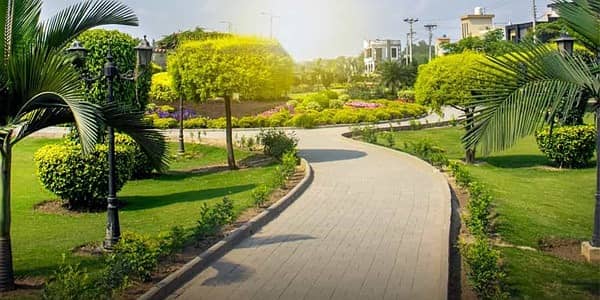 40 Feet Road 10 Marla Prime Location Plot For Sale
