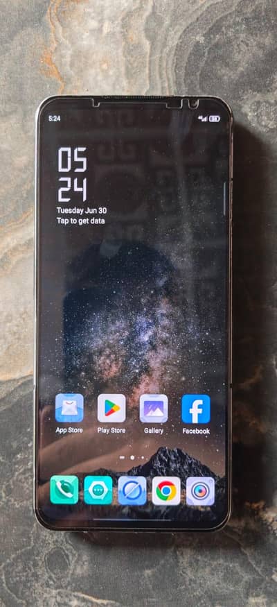 redmegic. . 6pro. . . . 12 gm ram 256 gb memory dual sim pach
