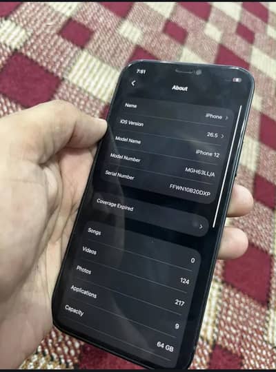 Apple iPhone 12