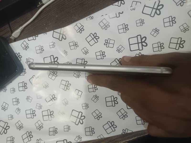 Apple iPhone 6 Plus 2