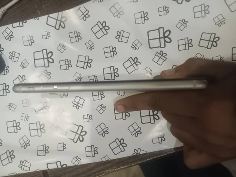 Apple iPhone 6 Plus 3