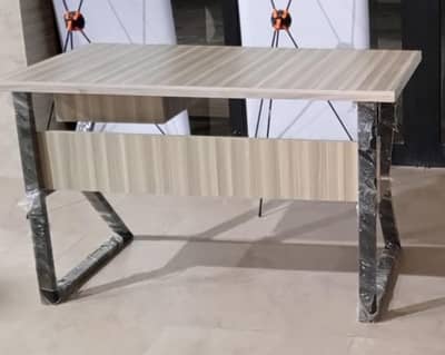 New table urgent sale