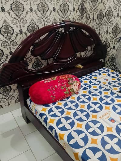 1 Bed 1 dressing table and two door Almirah