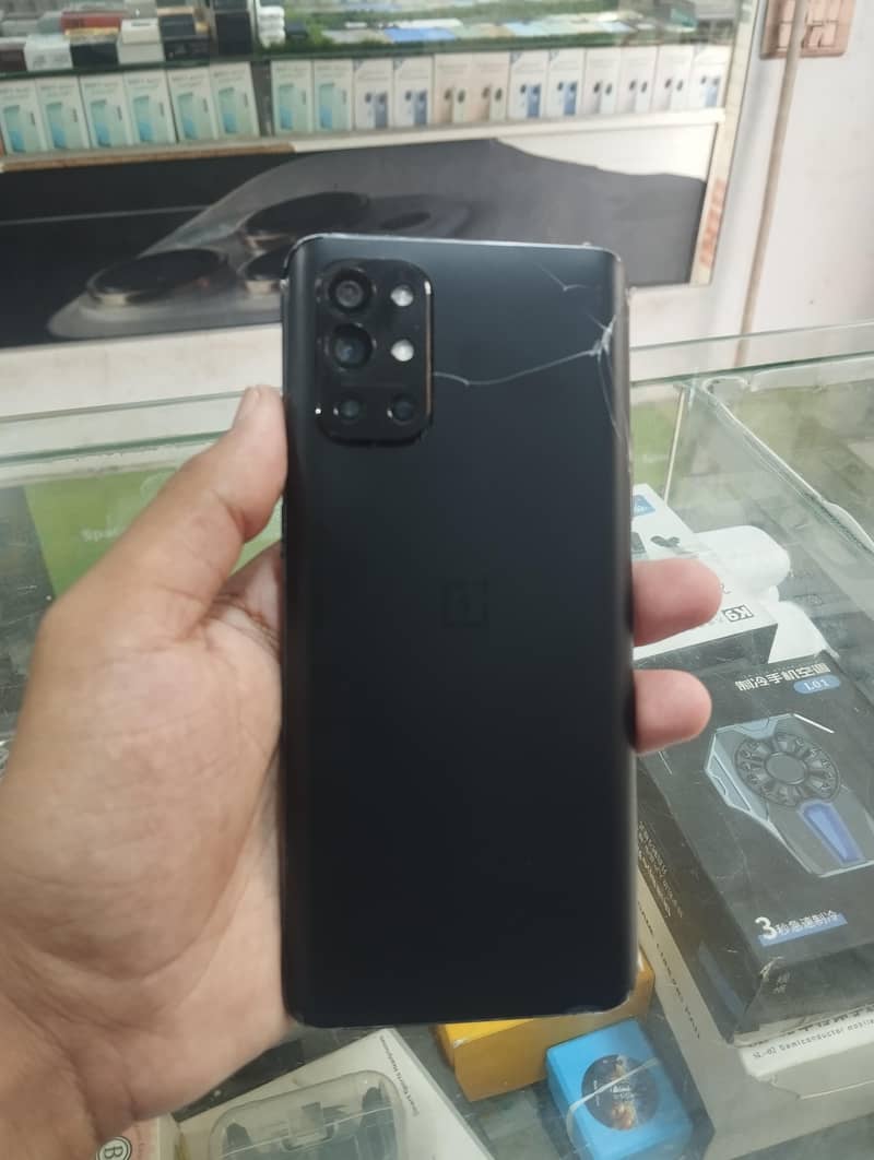 One Plus 9R 3
