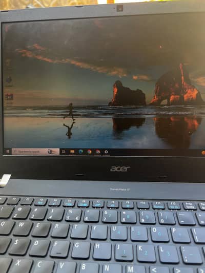 Acer laptop| I5-6th Generation| 2.4 HZ| 8GB RAM| SSD