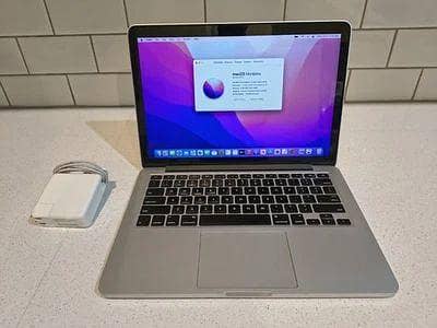 Macbook Pro 2015 Retina 13" | 8gb RAM | 500gb SSD | Battery under 200