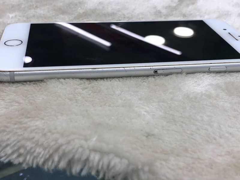 Apple iPhone 7 Plus 5