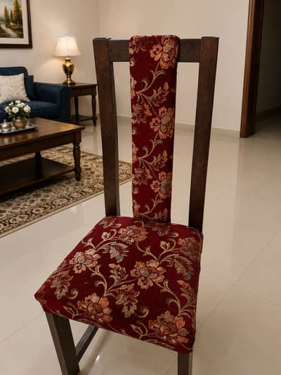 Dinning tables and sofa same poshish