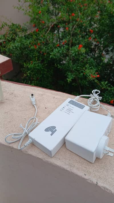 all router UPS with heavy adopter  8,9 hours backup