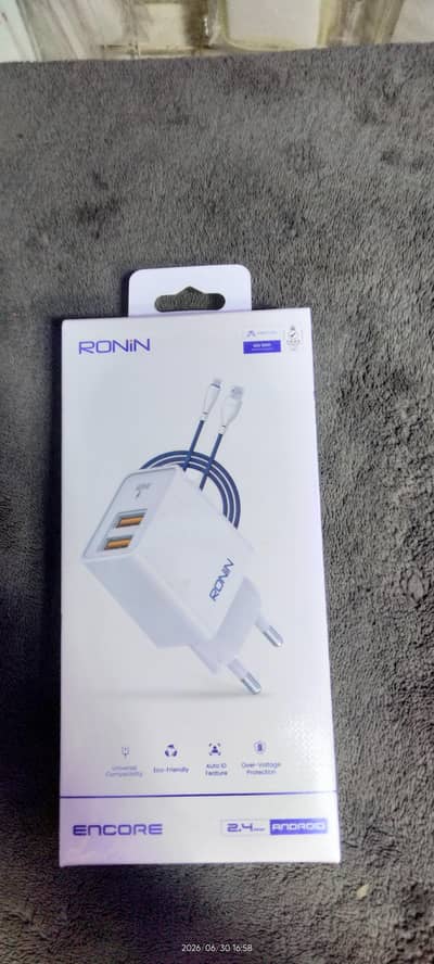 Ronin R-615 2.4A Dual USB Charger (Pin Pack)