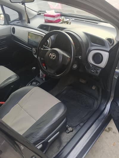 Toyota Vitz 2015