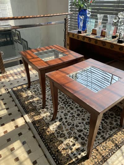 Pair of Sheesham wood side tables (Brown)