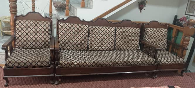 Pure Wood 5 seater sofa set for sale in throwaway price