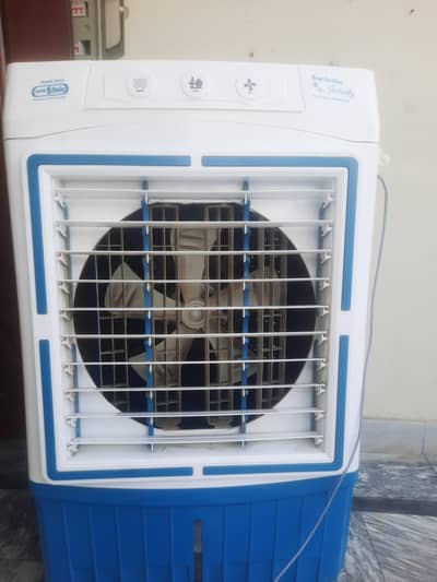 new cooler h OK h kio masala  ni h 15 din use Hua h