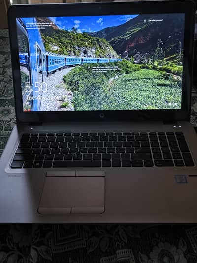 HP EliteBook 850 G3 Touch Screen 15.6. With Hp bag with charger