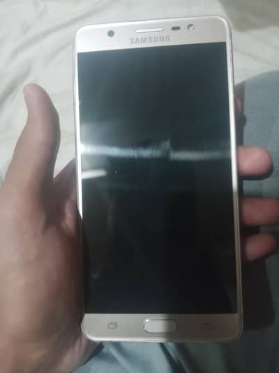 Samsung j7 max