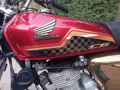 Honda CG125s Golden Edition self start August  2024/2025