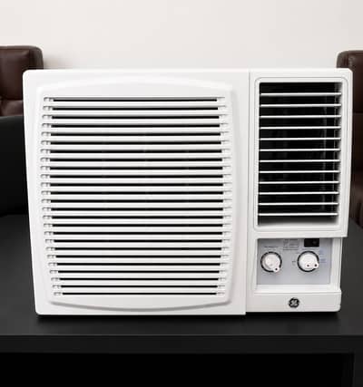 Window ac 0.75 ton (no power supppy needed)