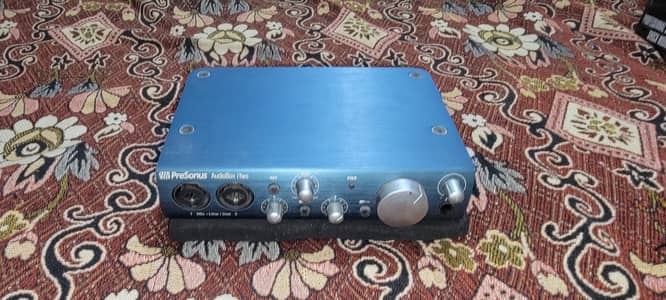 Presouns Interface full studio kit, 10,10 cndtn 6 mnth use 1st hand