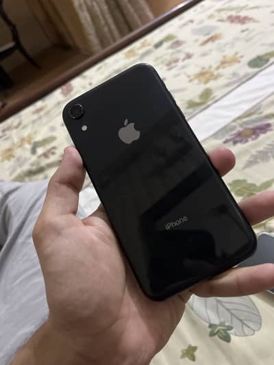 Apple iPhone XR