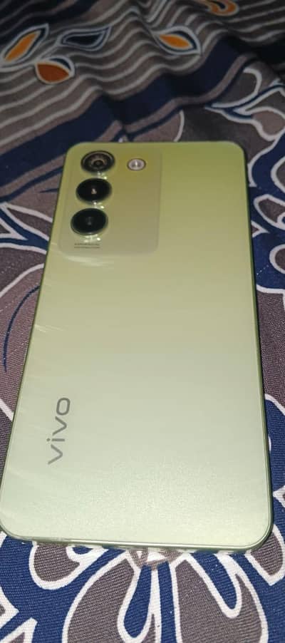Vivo Y100