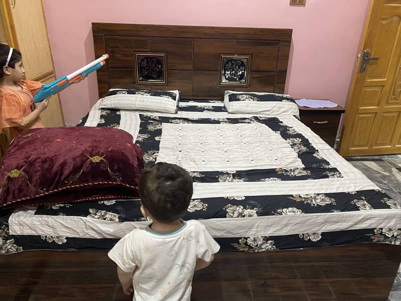 Bed with side tables 2