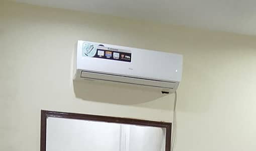 TCL 1.5 Ton DC Inverter AC | TAC-18HEF-2 | Excellent Condition