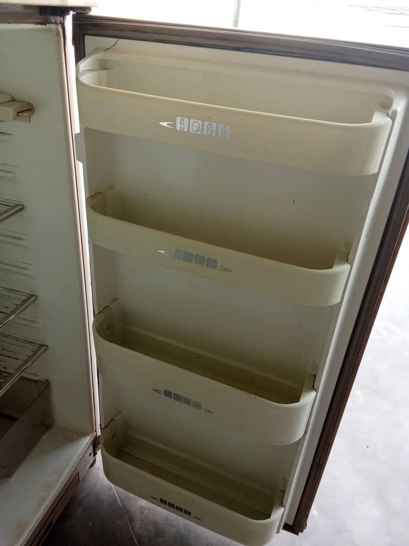 Refrigerator 5