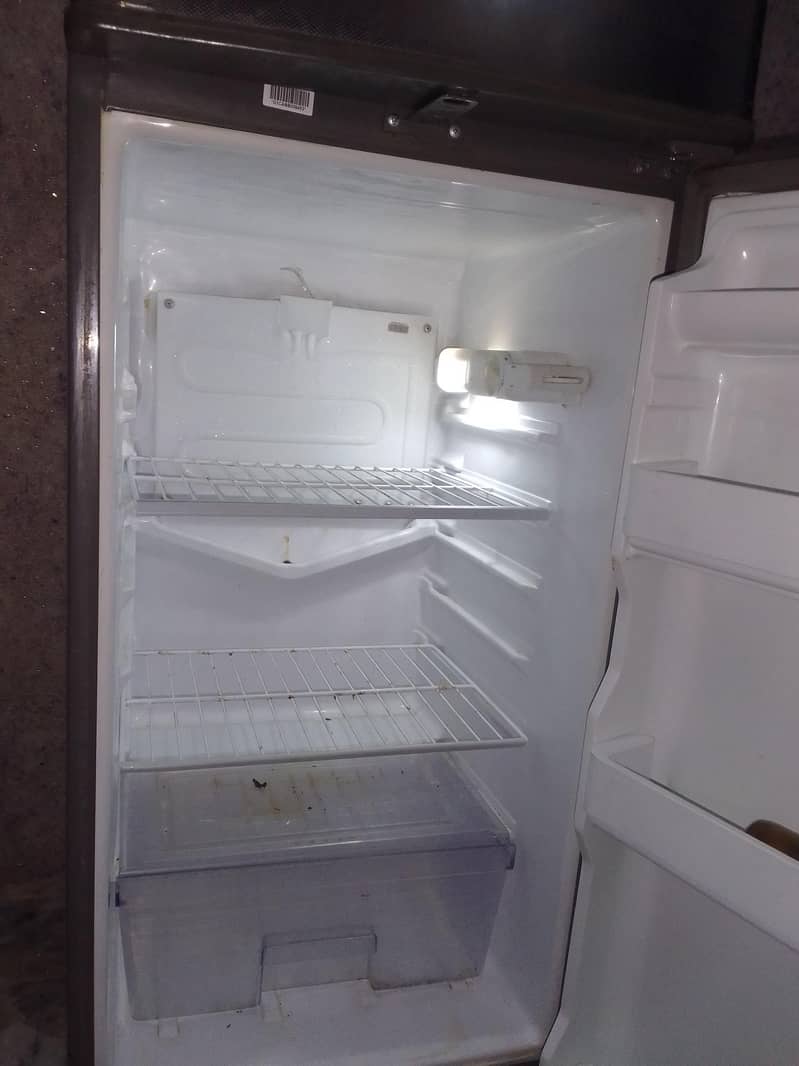 Dawlance fridge 2