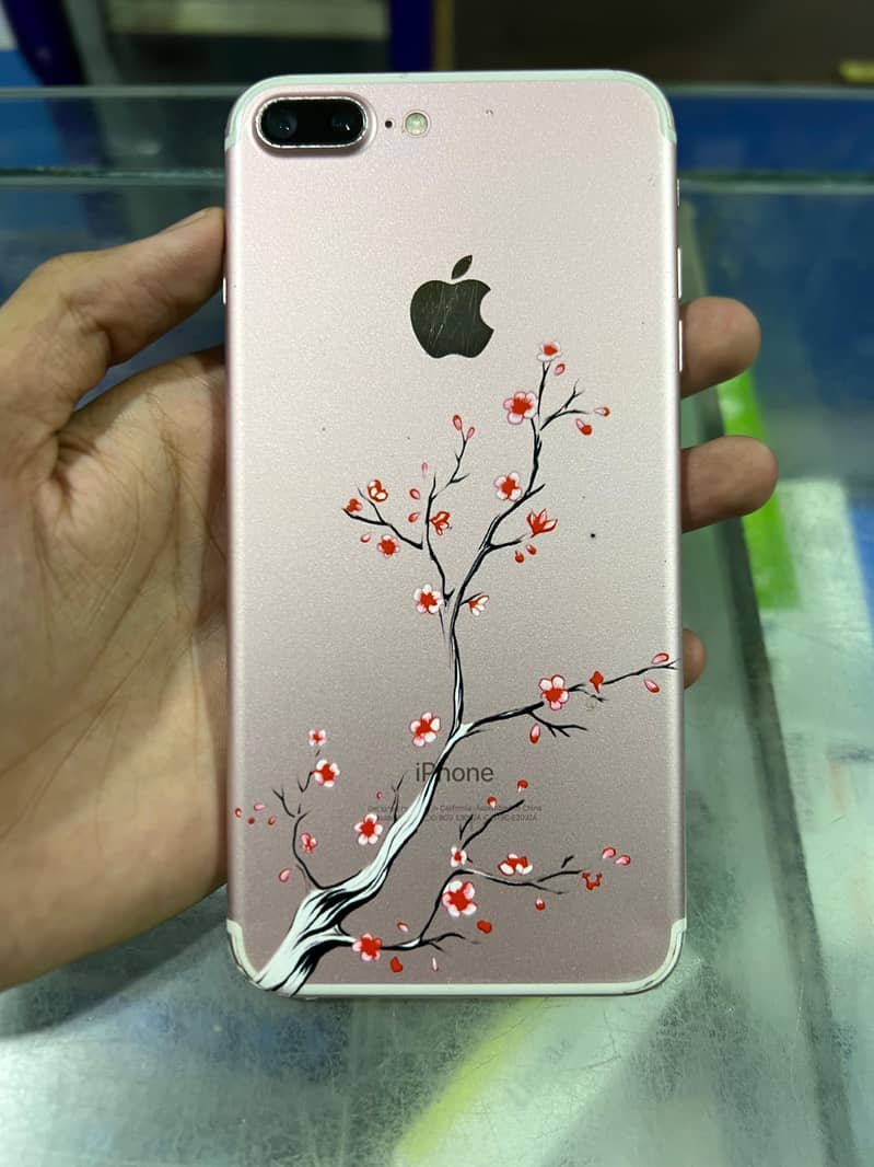 Apple iPhone 7 Plus 0