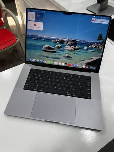 Apple MacBook Pro 2023|Apple M2 Pro|32Gb|1Tb|16”2|4k