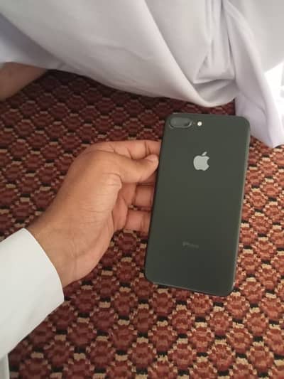 Apple iPhone 8 Plus