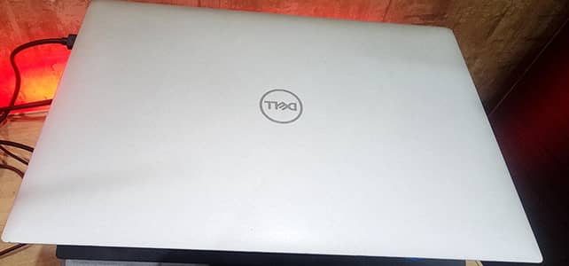 Dell XPS 15 7590 | 4K HDR TOUCH | 32GB RAM | GTX 1650 | 1TB NVME