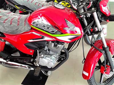 Honda CB125F red & black {open letter}