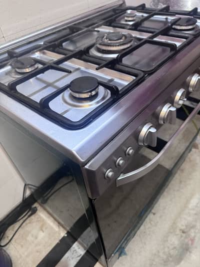 Oven & stove