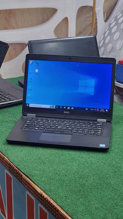 Dell latitude e5470 core i7 6th gen 8gb ram 256gb ssd 2gb graphics