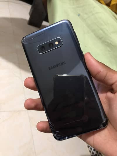 Samsung Mobile S10e