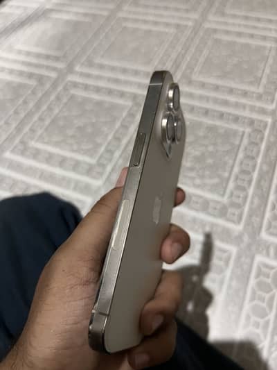 iPhone 14 Pro FU