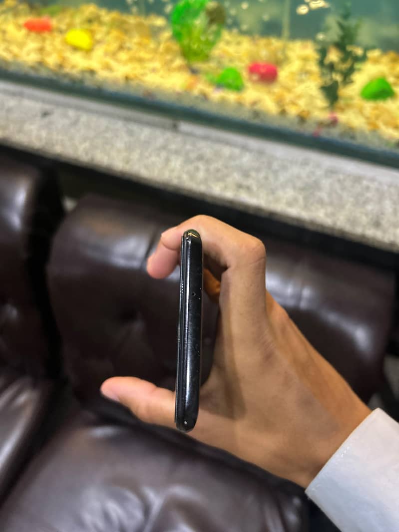 One Plus 6T 5