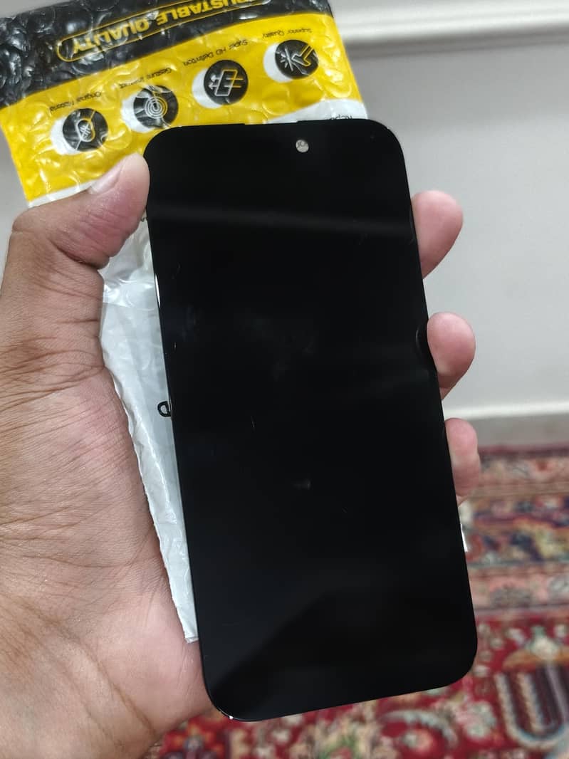Iphone 15 pro panel 1