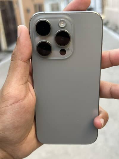 Apple iPhone 15 Pro