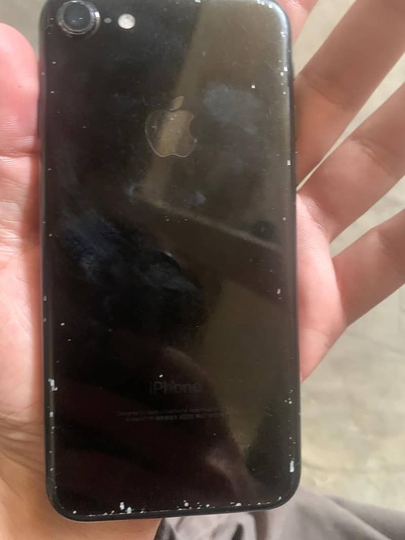 Apple iPhone 7 3